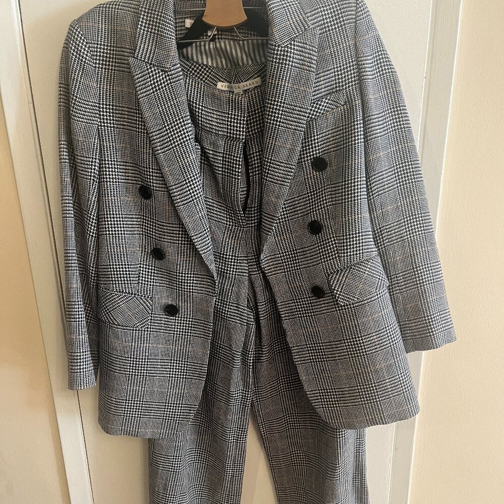 2PC SUIT